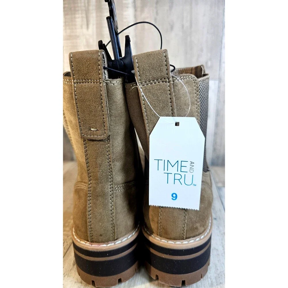 Time and Tru Women's Lug Chelsea Boots Size 9 NWT